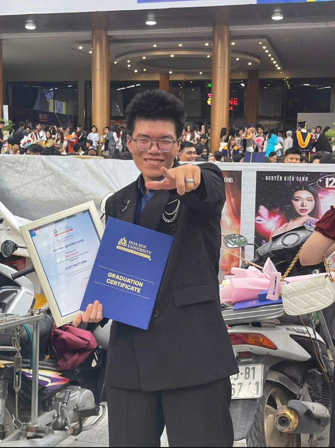 HUỲNH QUANG VINH ⭐⭐⭐⭐⭐